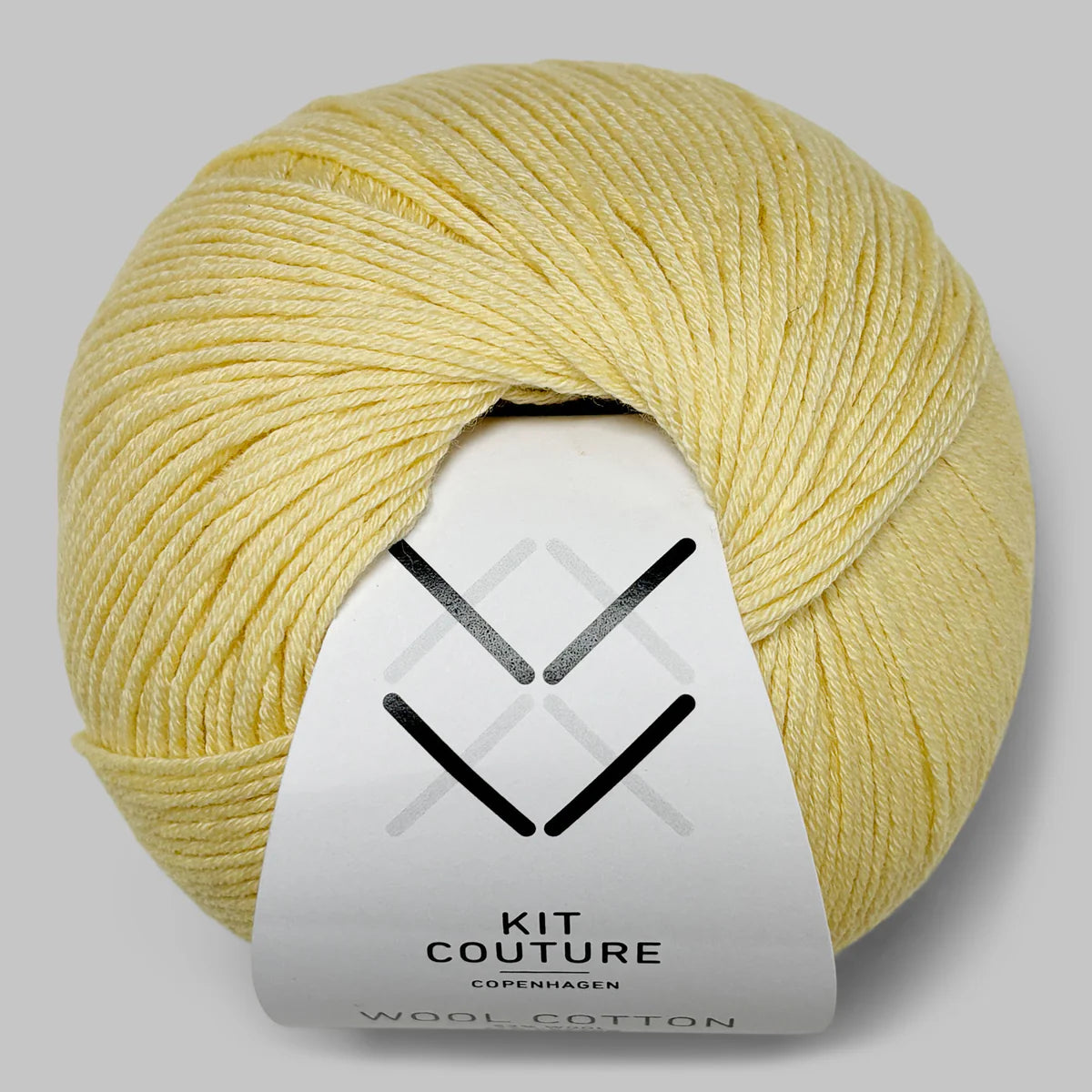 Sommergarner - her vises Wool Cotton fra Kit Couture i farven Pastelgul