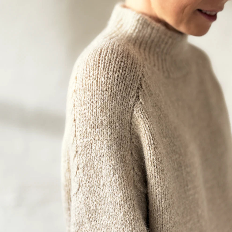 Garnpakke til Arches Sweater af Odd Row, med originalgarnet Alpaca3 og Silk Mohair fra Isager.
