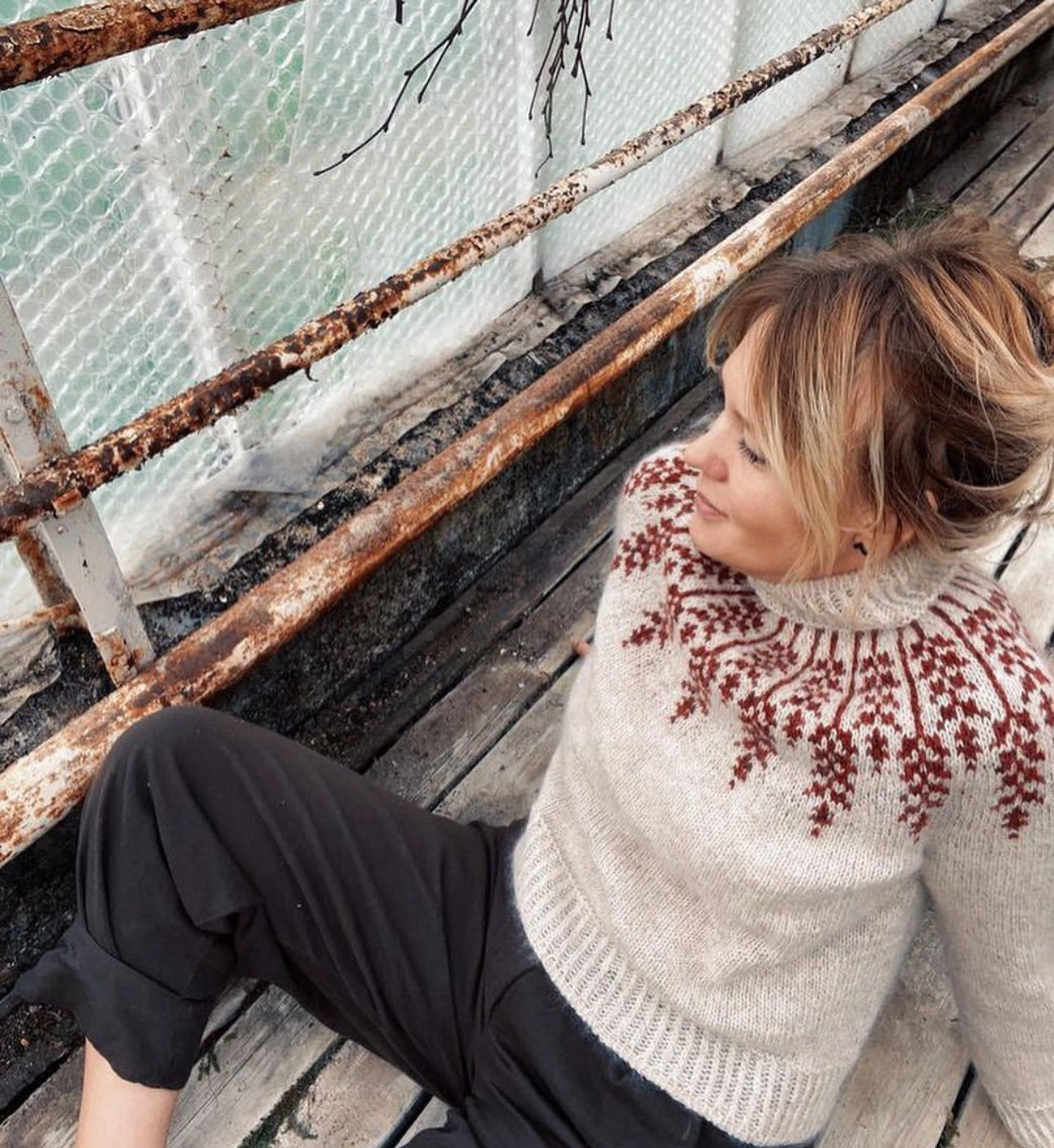Strikkekit til Lupin Sweater - Isager Botanica kollektion