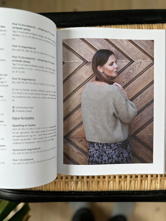 Refined Knitwear - en smuk og gedigen strikkebog med 18 opskrifter af Rikke Bangsgaard
