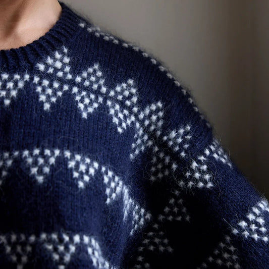 Garnpakke til Grape and Gramma af Anne Ventzel - mørkeblåt skulderparti