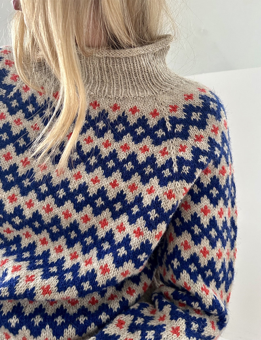 Garnpakke til Inge Sweater af Lene Holme Samsøe - Isager Archives kollektion