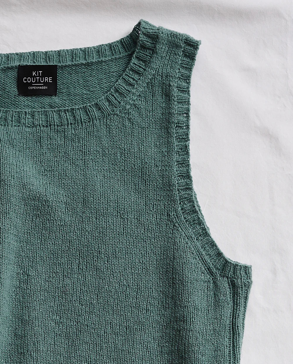 Borgan top i cashmere fra Kit Couture - køb strikkekittet hos Knit Garden