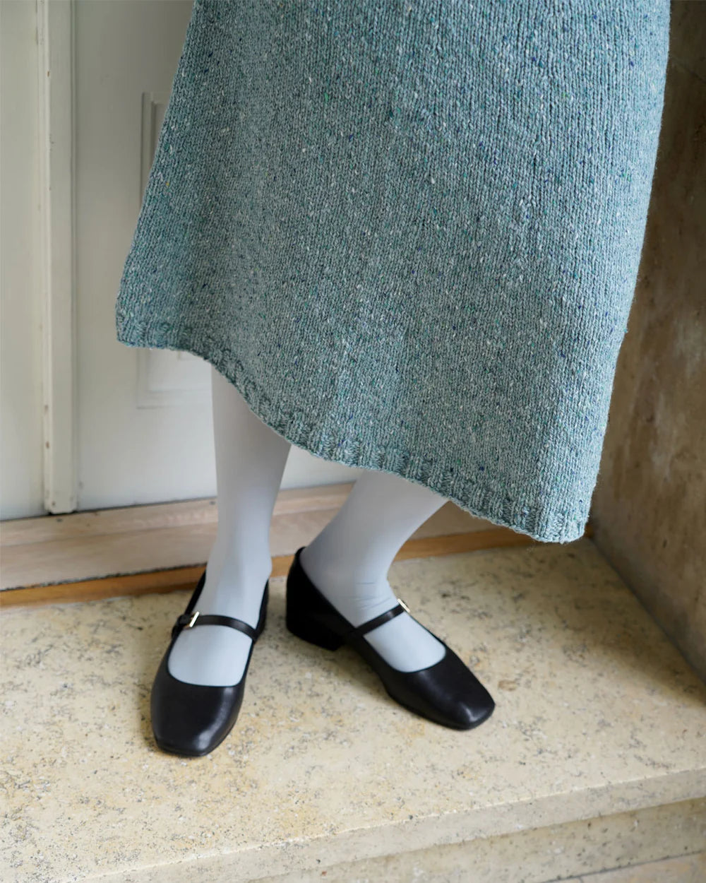 Langø nederdel i Tweed fra Kit Couture - køb strikkekittet hos Knit Garden