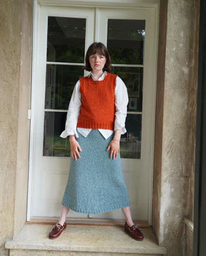 Langø nederdel i Tweed fra Kit Couture - køb strikkekittet hos Knit Garden