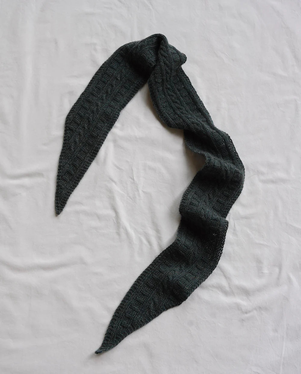 Sandoy tørklæde scarf i cashmere fra Kit Couture - køb strikkekittet hos Knit Garden