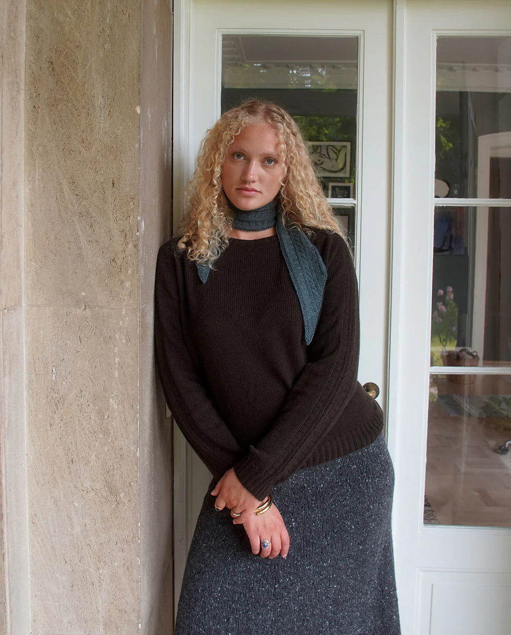 Sandoy tørklæde scarf i cashmere fra Kit Couture - køb strikkekittet hos Knit Garden