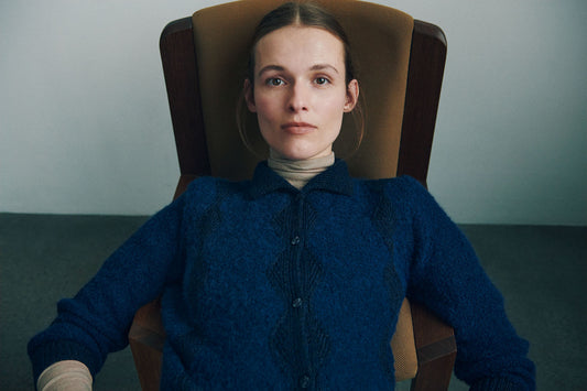 Strikkekit til Otti Cardigan af Helga Isager - The 1919 Collection