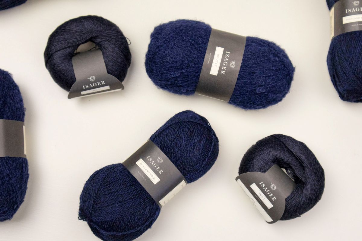 Garn til blå Otti Cardigan: Isager Bouclé, Highland Wool, Trio1.