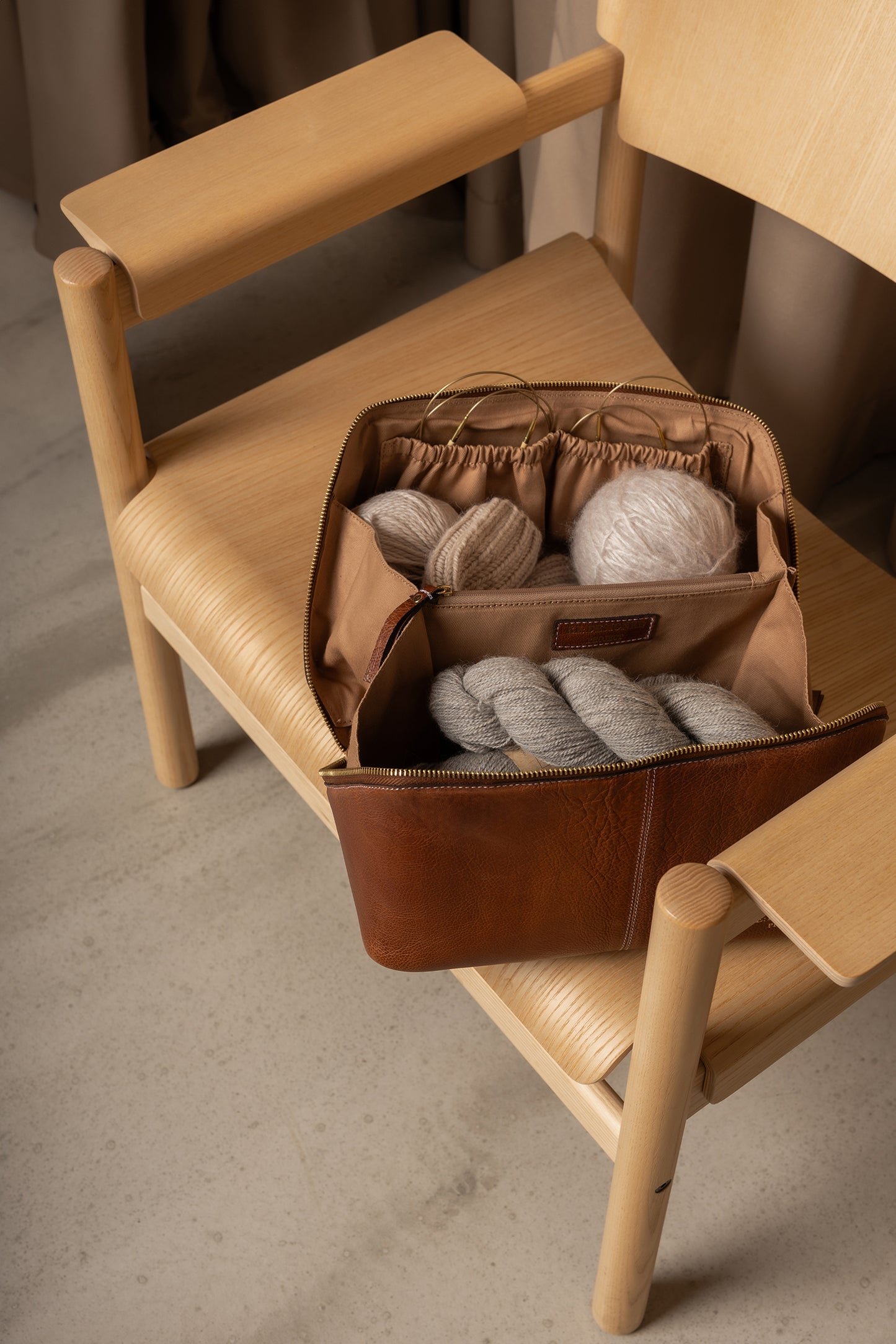 Project 9 organizer projekttaske fra Re:Designed til dit strikkeprojekt eller Beauty Bag