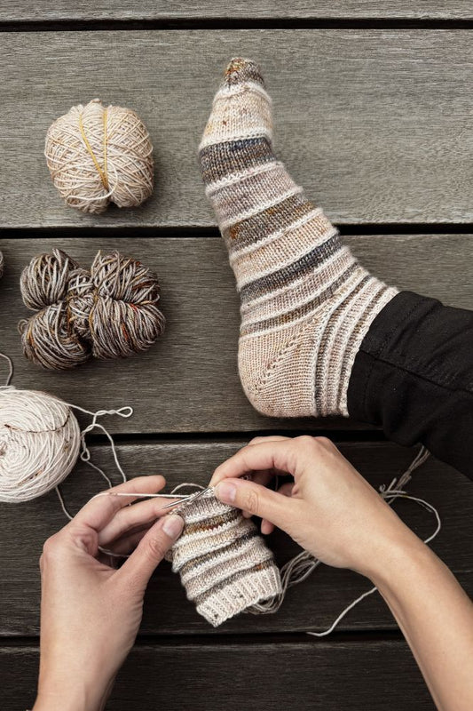 Strik med ét enkelt fed - af Mette Hvidtved