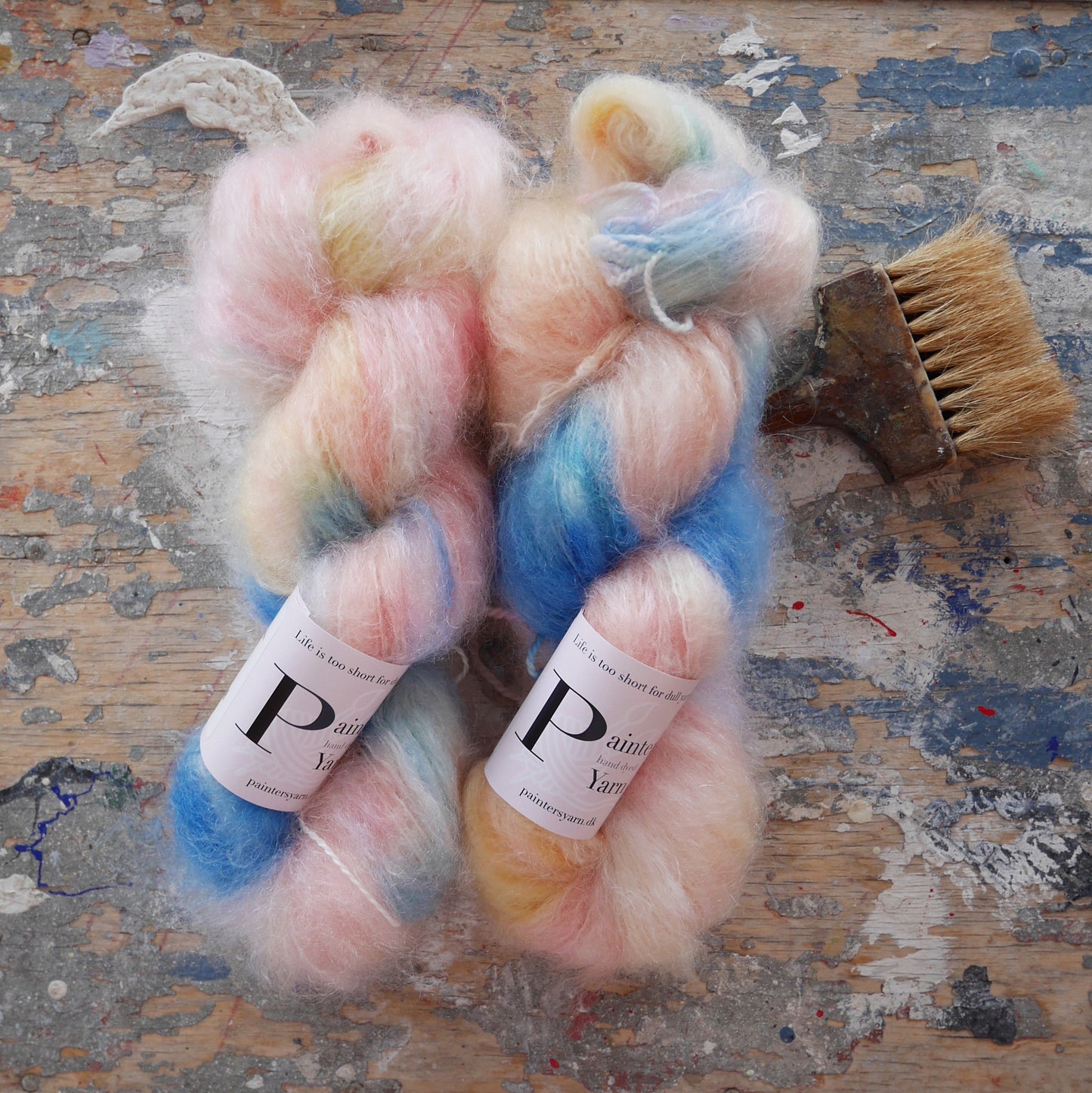 Håndfarvet Chunky Mohair fra Painter's Yarn i farven Grand Budapest Hotel