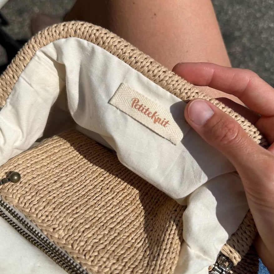 For til lille clutch af PetiteKnit
