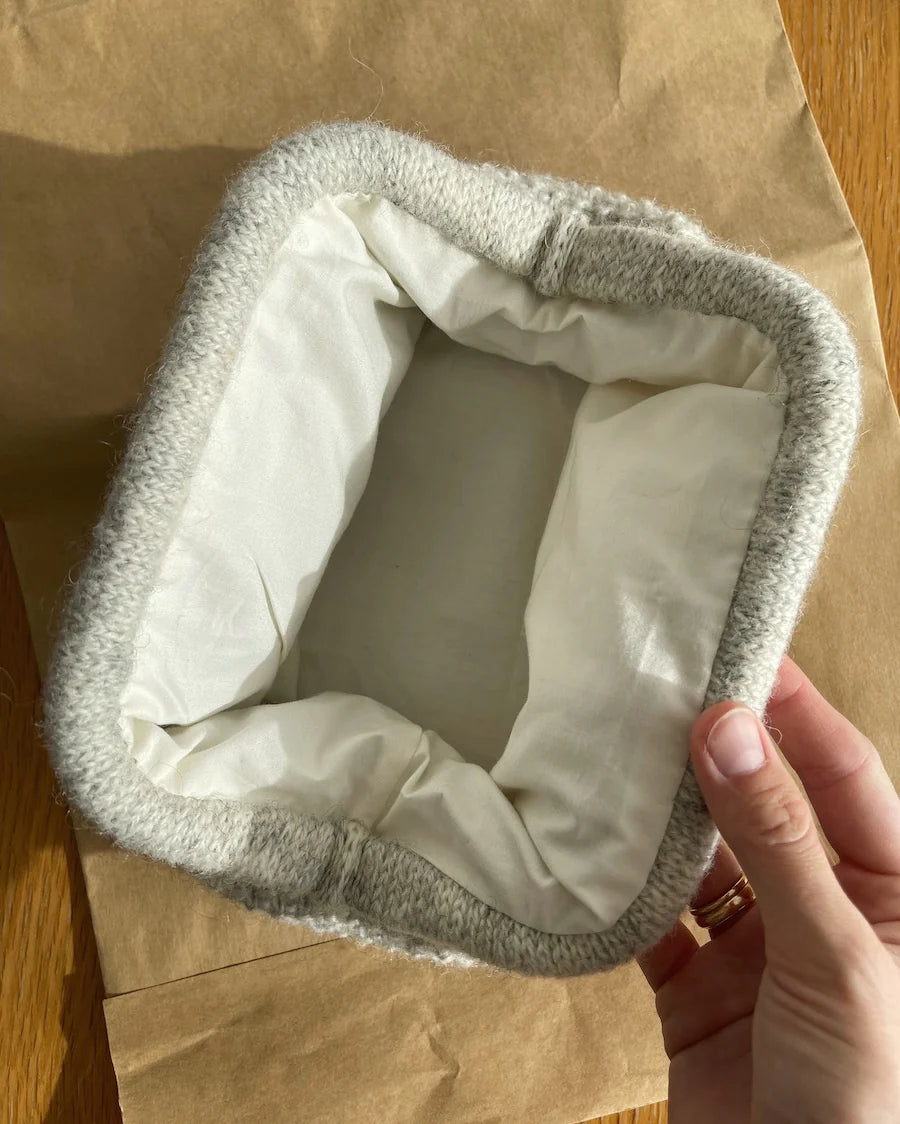Frame til lille clutch af PetiteKnit