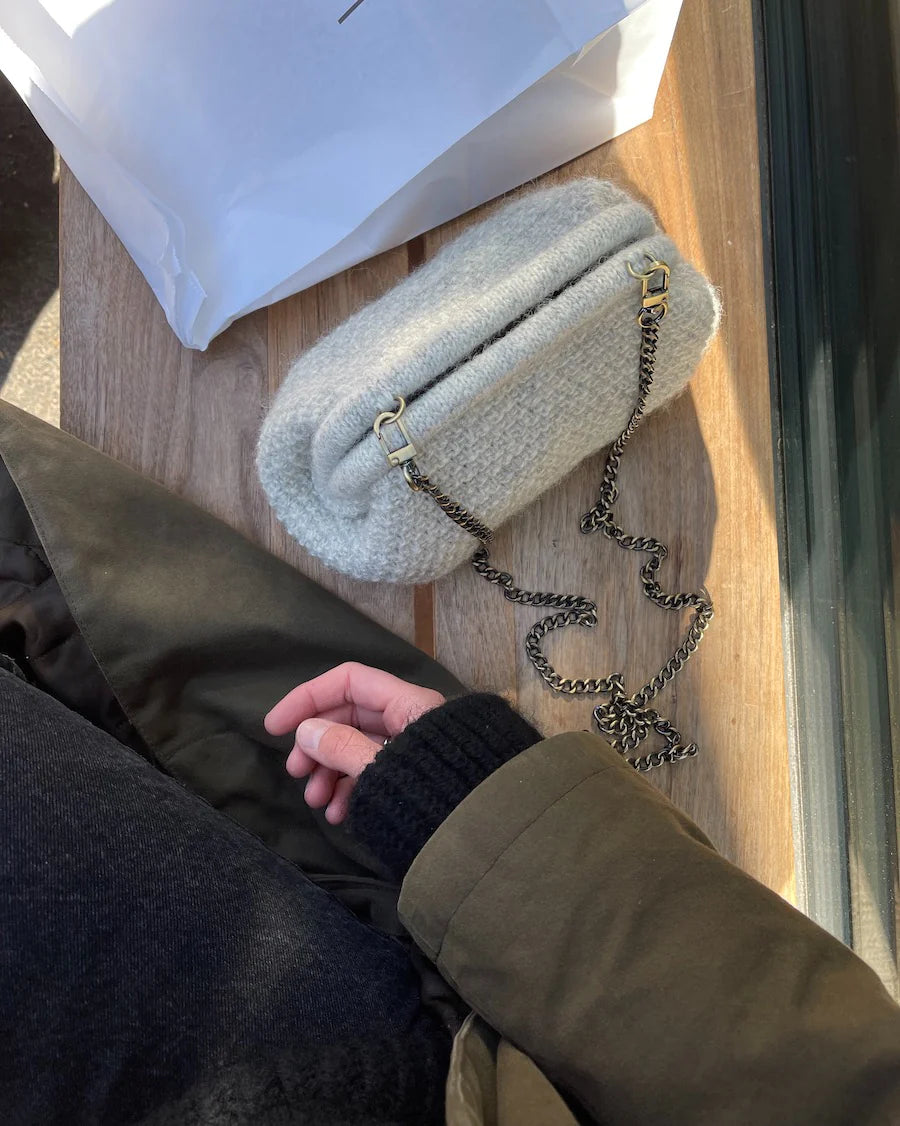 Frame til lille clutch af PetiteKnit