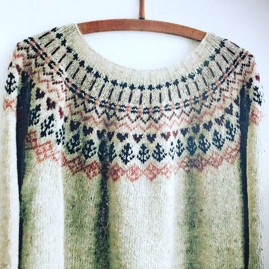 Strikkekit til juletrøje fra Marianne Isager