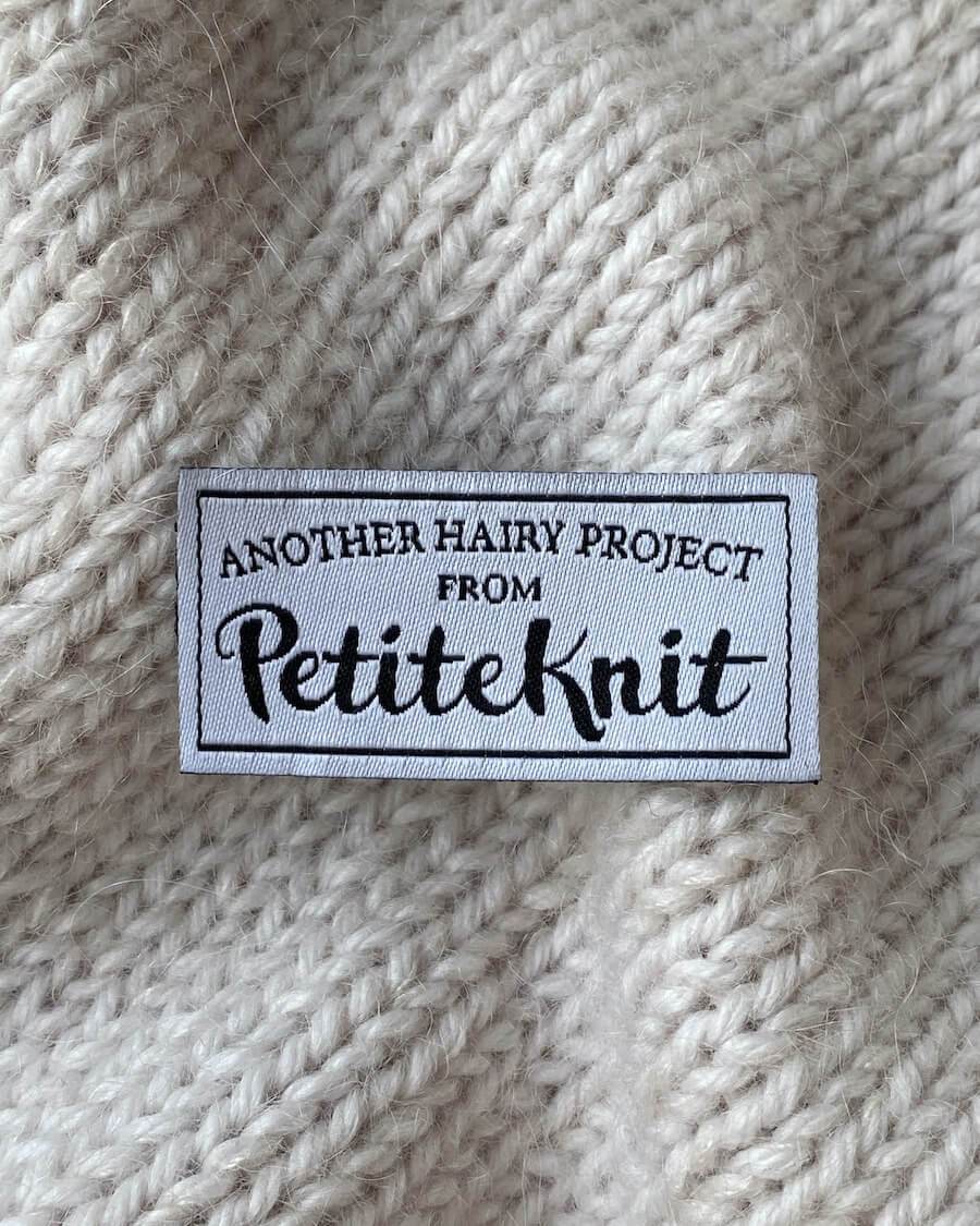 Petiteknit label til at sy på dit strik
