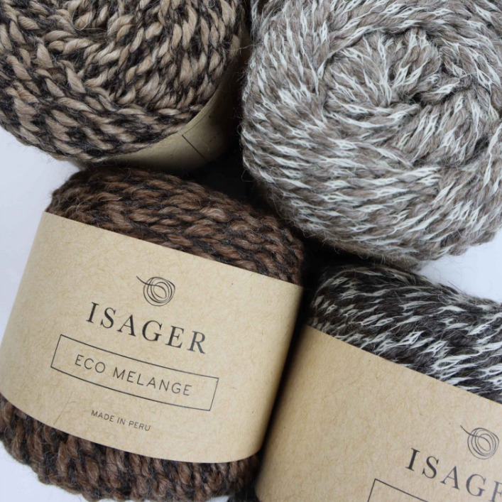 Eco Melange fra Isager er et utroligt blødt garn med en smuk melering. Garnet er ufarvet og består af 80% baby alpakka og 20% merino uld