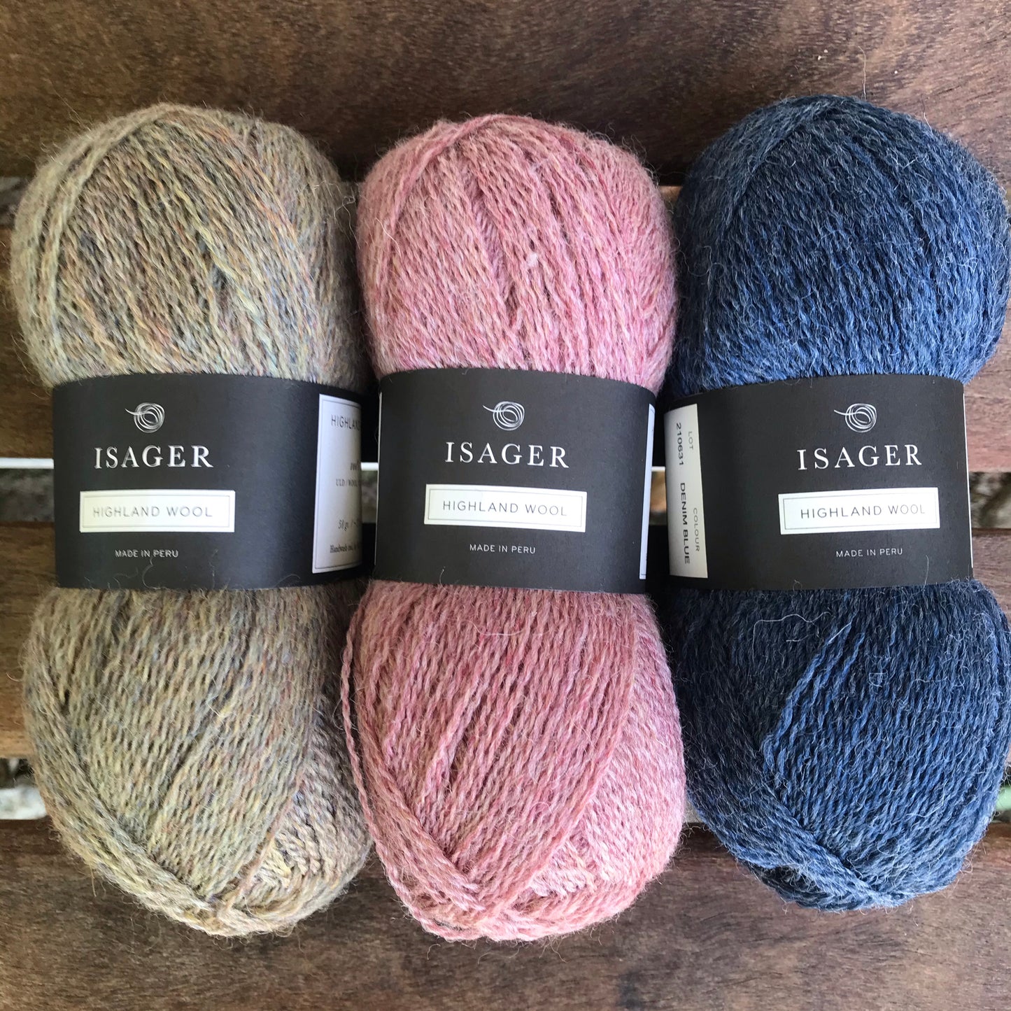 Isager Highland Wool - et smukt og slidstærkt uldgarn fra Isager, der bare holder og holder.