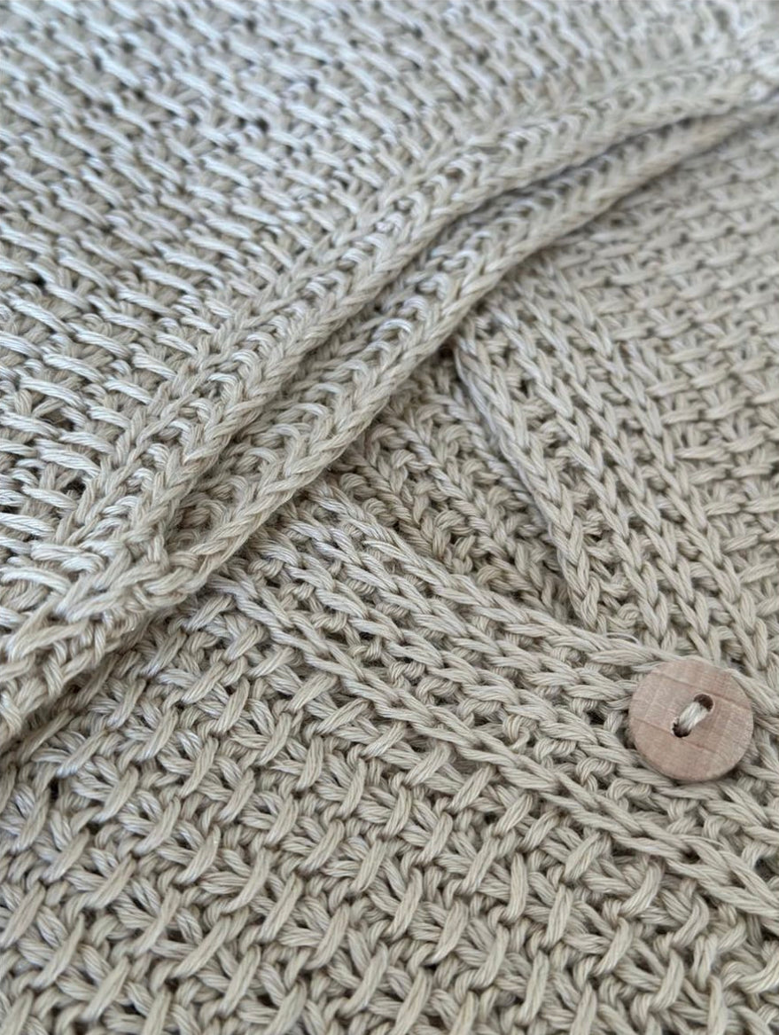 Garnpakke Sand Summer Cardi - Isager Breeze kollektion af Helga Jona