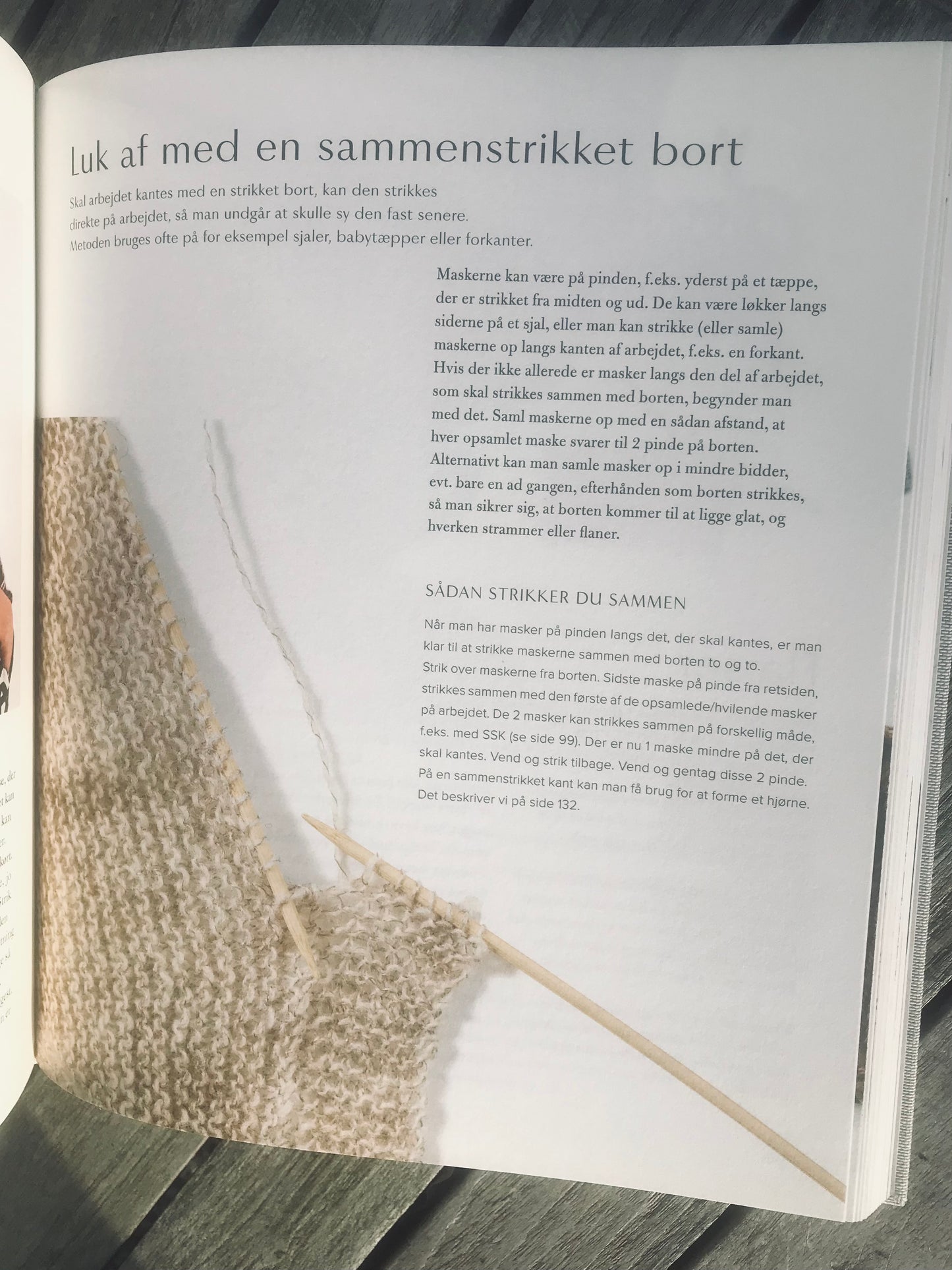 STRIK - grundbog til strikkeren fra Lene Holme Samsøe og Charlotte Kaae.