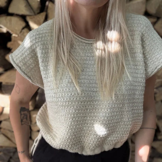 Strikkekit til Avelin Top af Hanne Rimmen med Alpaca2 og mulberry silke garn og strikkeopskrift