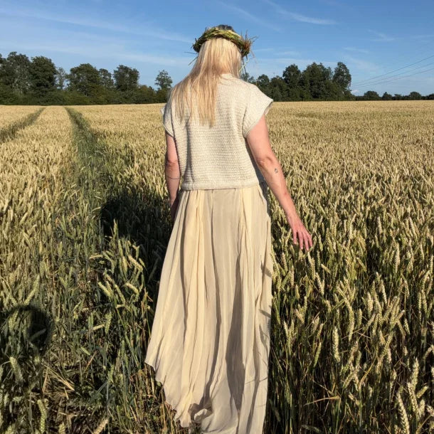 Strikkekit til Avelin Top af Hanne Rimmen med Alpaca2 og mulberry silke garn og strikkeopskrift