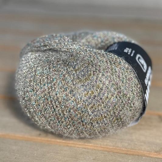Glamour - unicorn blowyarn med glimmer fra Lang Yarns i farven 0051 (unicorn sparkle)