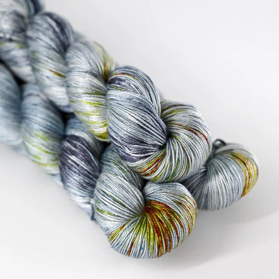 Pure Silk - håndfarvet