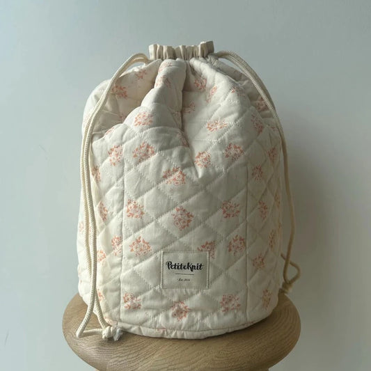 Get Your Knit Together Bag Grand - stor projekttaske til dine store strikkeprojekter fra PetiteKnit.
