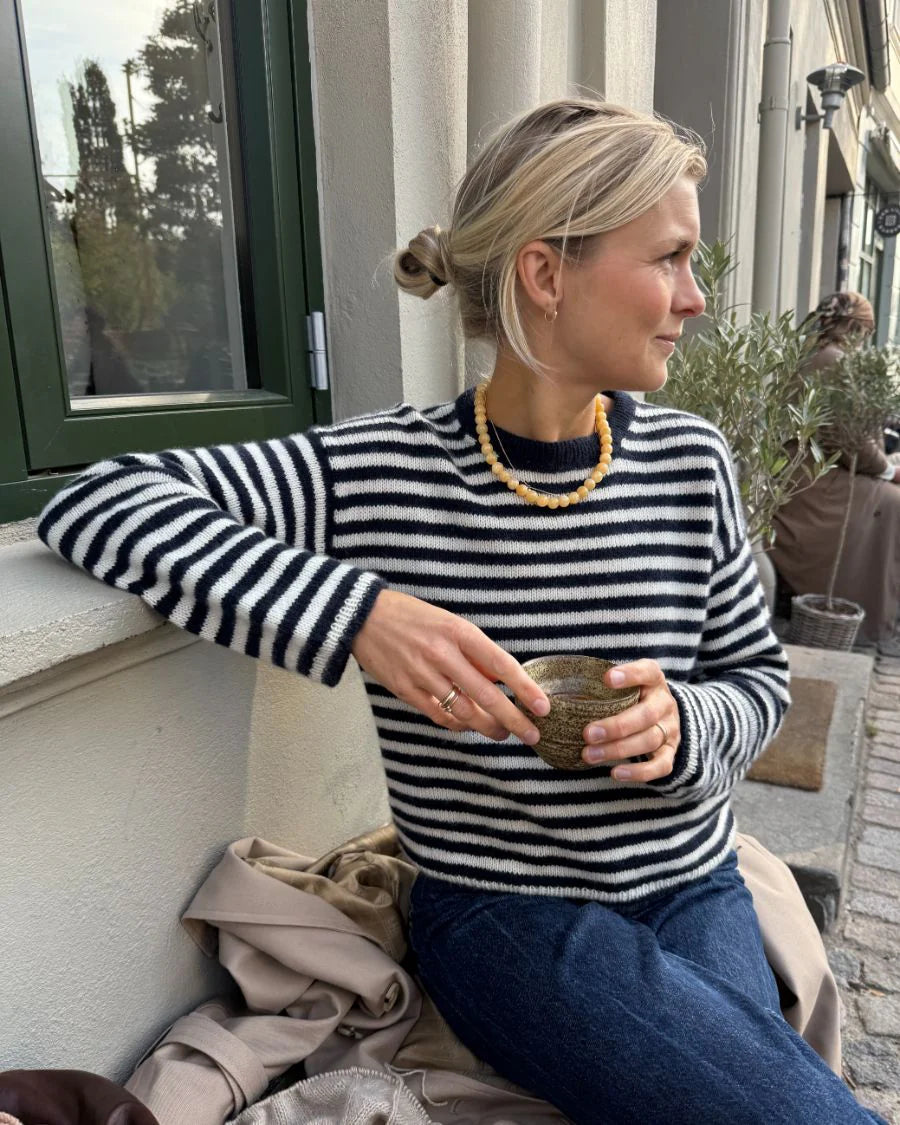 Strikkekit til Olga Blouse af PetiteKnit i cashmere garn