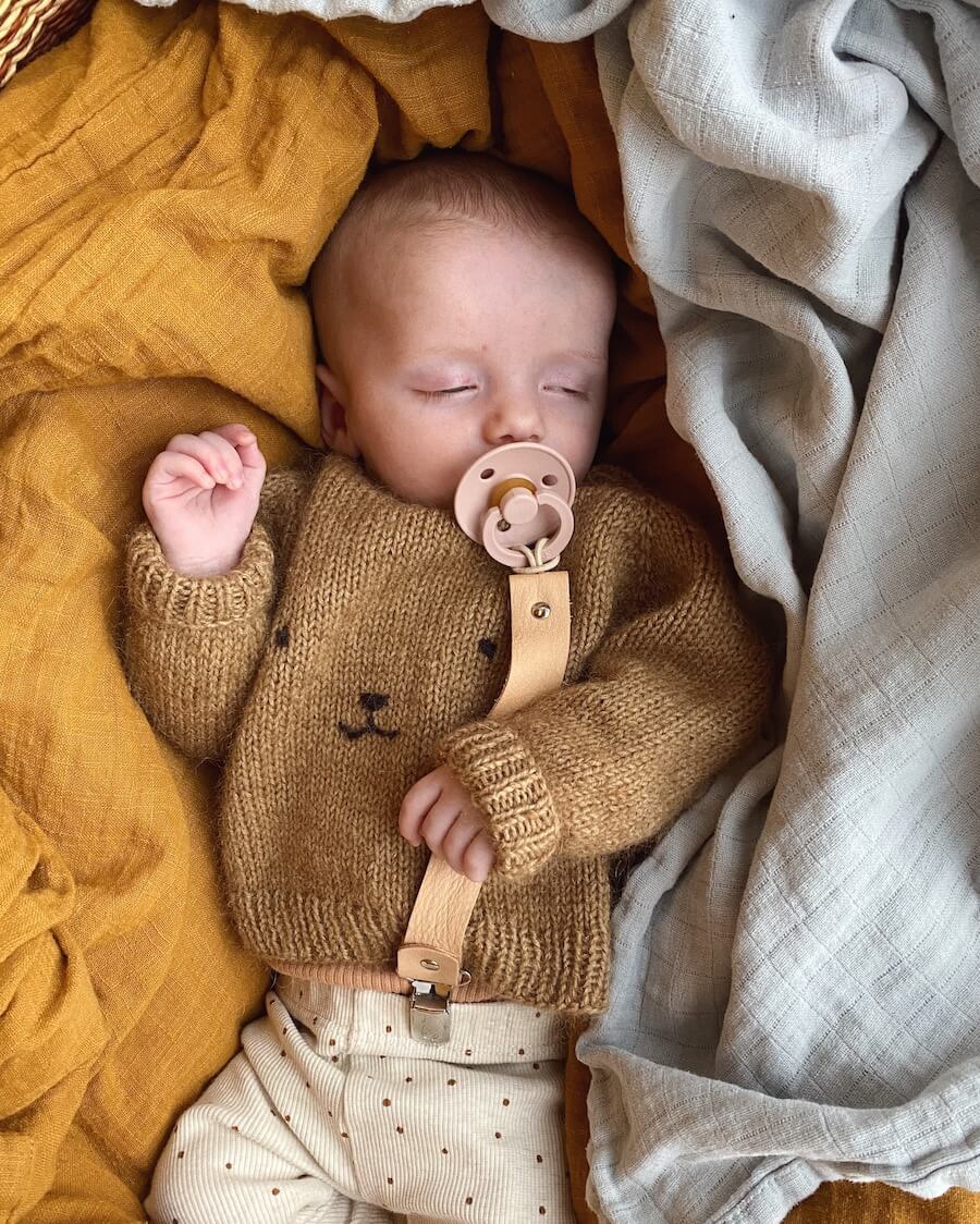 bamsesweater-petiteknit-strikkeopskrift