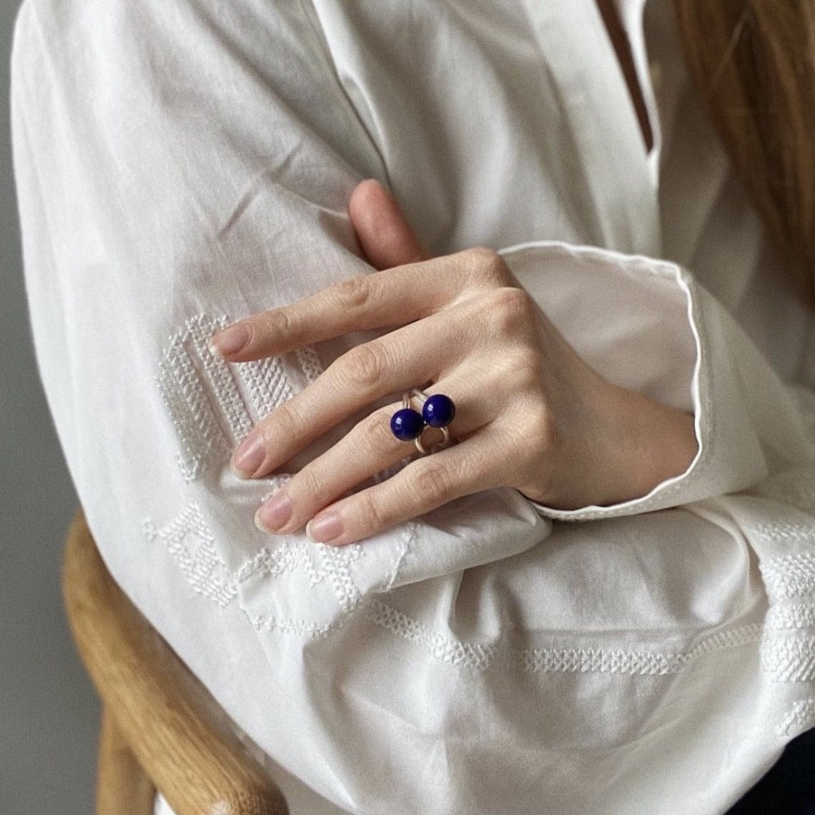 Strikkeringen - ring, smykke og din perfekte hjælper til flerfarvestrik / fairisle strik. Designet af guldsmed Lone Løvschal. Foto Karoline Mathilde