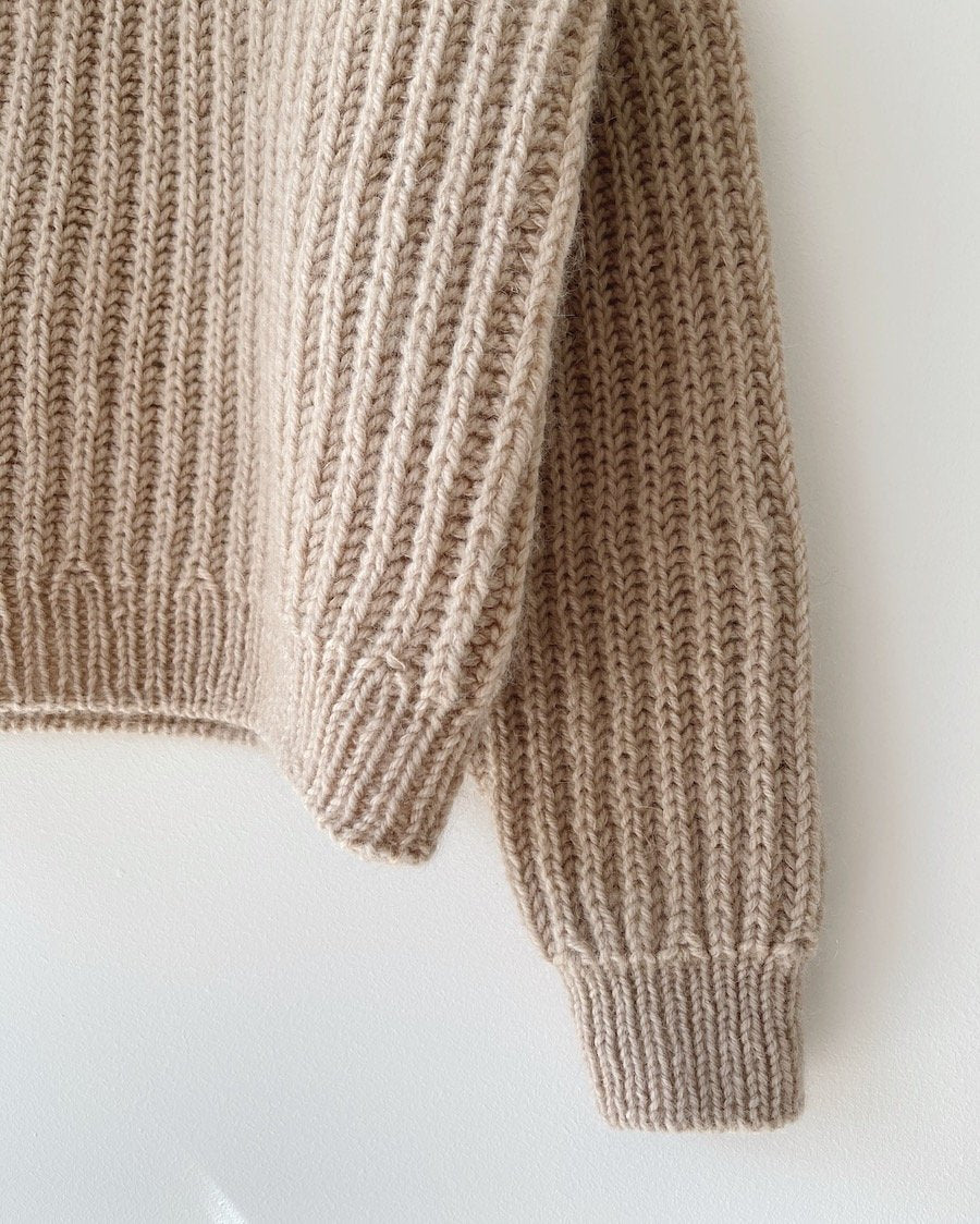 Strikkeopskrift til September Sweater fra PetiteKnit